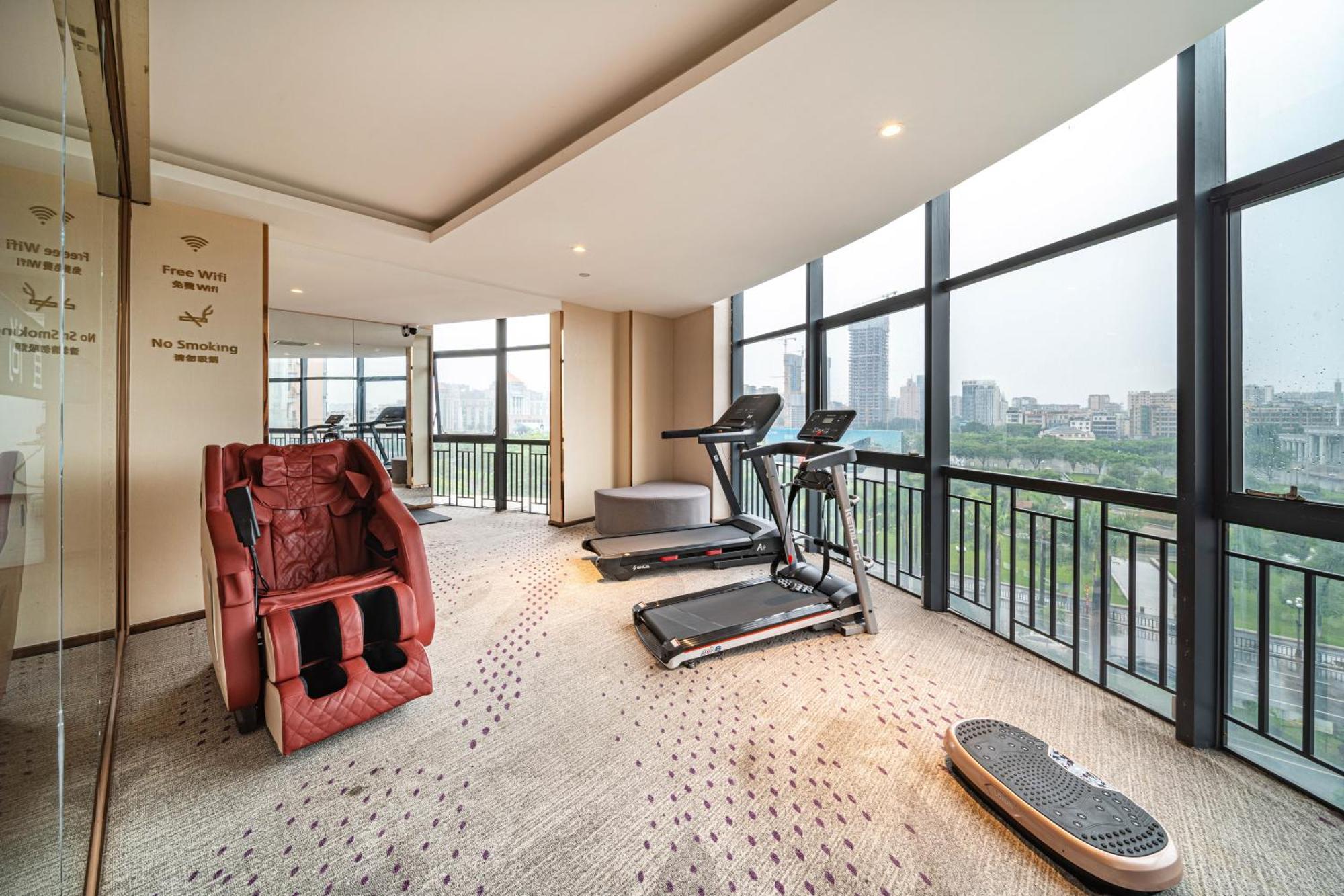 Echarm International Hotel Guangzhou Baiyun International Airport Huadu Plaza Branch - Free Deliver Service To Guangzhou Baiyun International Airport & Free Deliver Service To Canton Fair Complex During Canton Fair Period Экстерьер фото