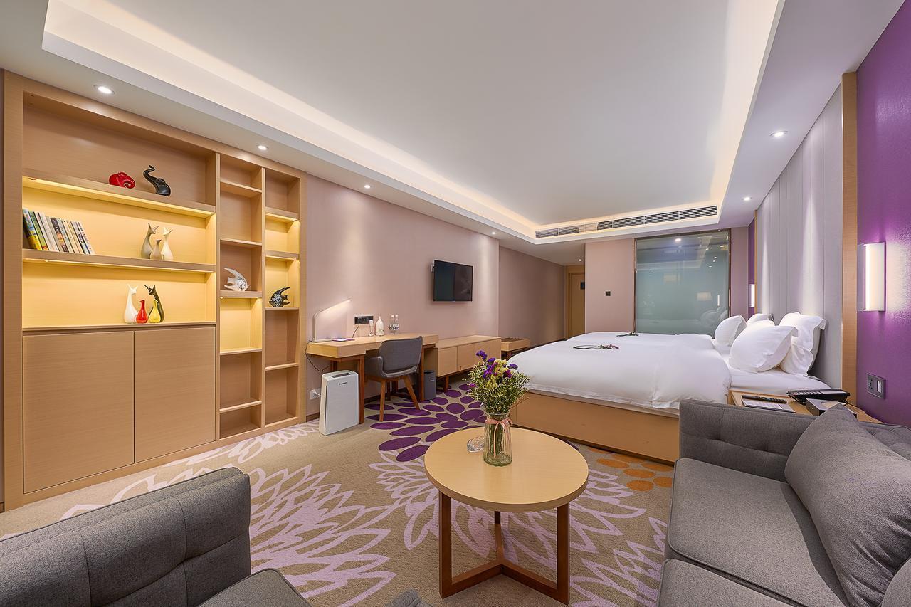 Echarm International Hotel Guangzhou Baiyun International Airport Huadu Plaza Branch - Free Deliver Service To Guangzhou Baiyun International Airport & Free Deliver Service To Canton Fair Complex During Canton Fair Period Экстерьер фото